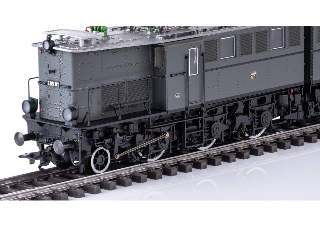 TRIX25950 DRG E95 01 Insider modell