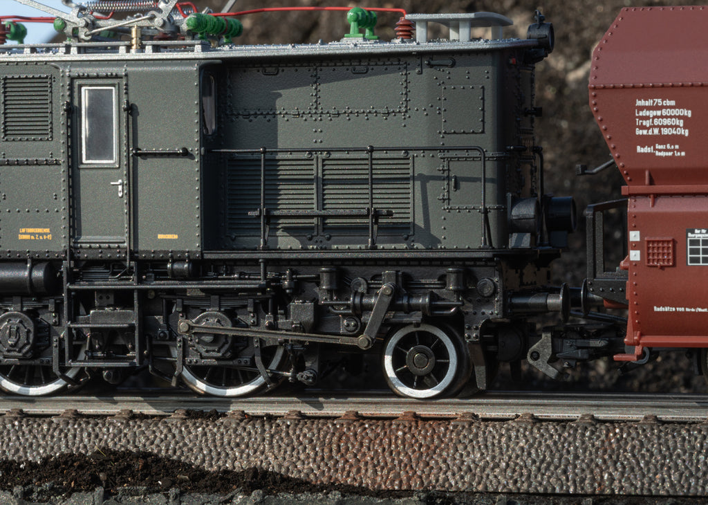 TRIX25950 DRG E95 01 Insider modell