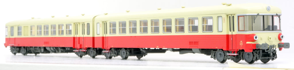 L.S.Models10061 SNCF EAD X4500XR8500 Ep3b