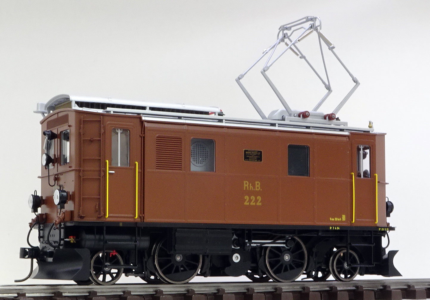 BEMO9356122 Om RhB Ge2/4 222 DCCｻｳﾝﾄﾞパンタ昇降 | Modellbahn