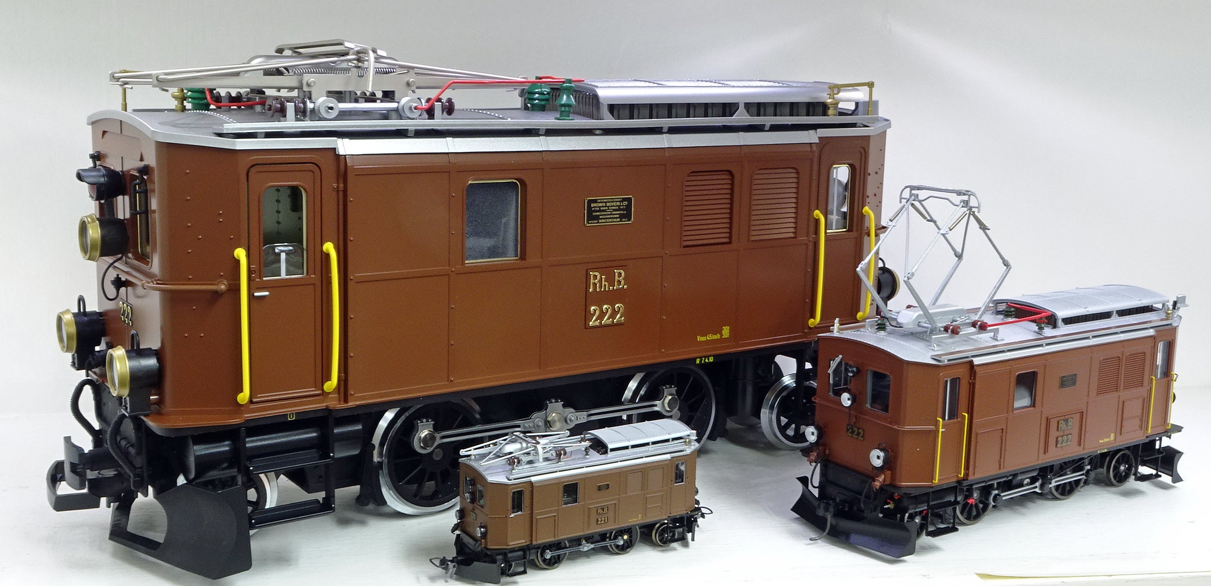 BEMO9356122 Om RhB Ge2/4 222 DCCｻｳﾝﾄﾞパンタ昇降 | Modellbahn