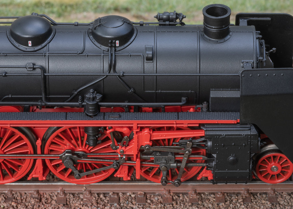 2025年新製品ご予約受付中 TRIX25019 BR19急行用蒸気機関車Ep3