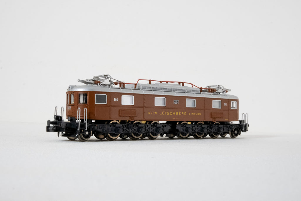 ROXY H0: Lokomotive Ae 6/8 BLS, 2 Motoren (Gebraucht) in Fontaines NE ROXY H0: Lokomotive Ae 6/8 BLS, 2 Motoren (Gebraucht) in Fontaines NE