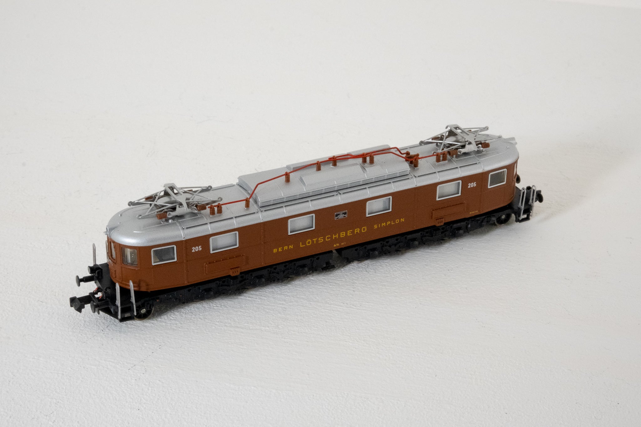 LEMKE10182 BLS Ae6/8 205 2ﾊﾟﾝﾀ | Modellbahn