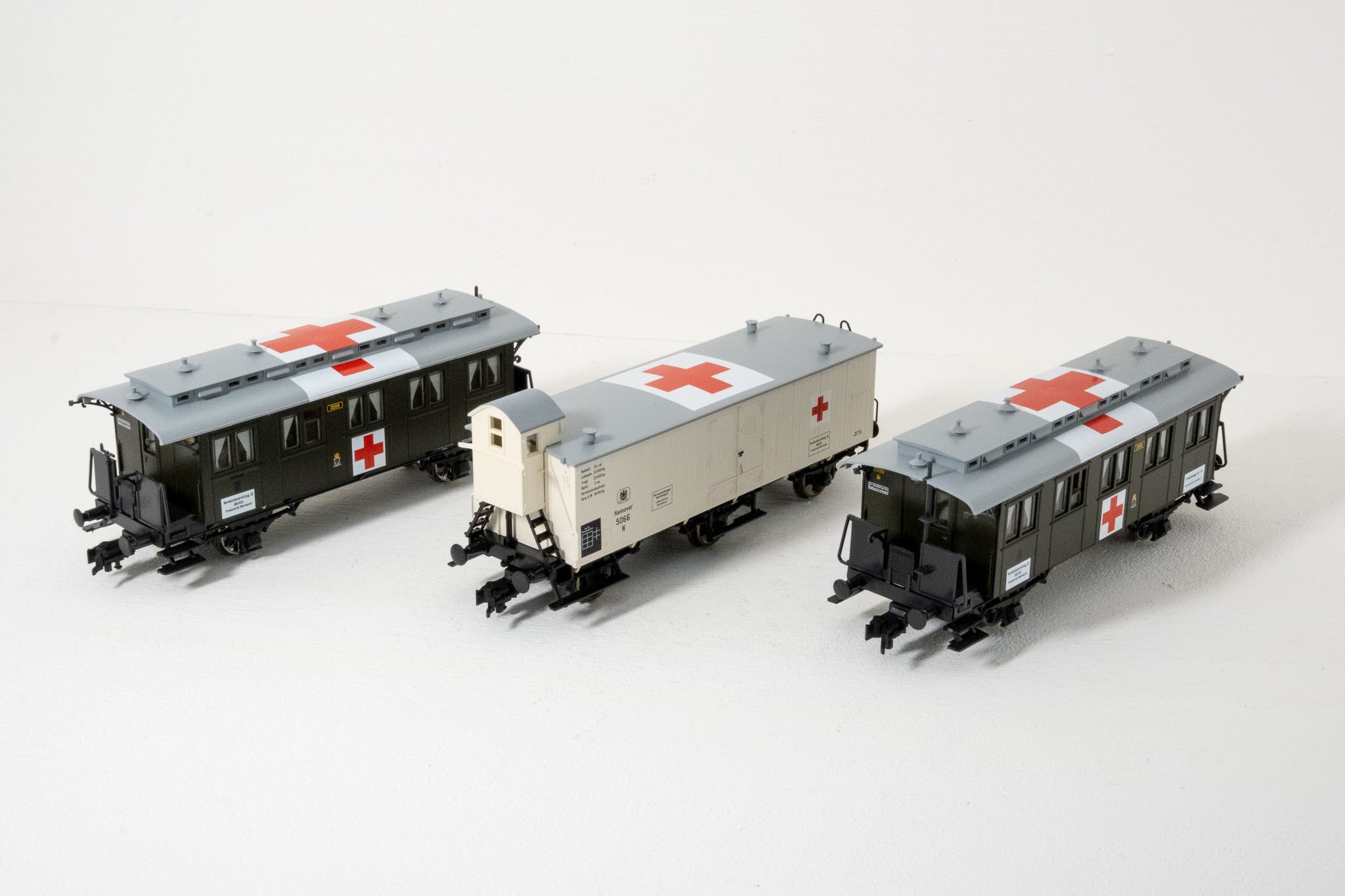 FLEISCHMANN581305 K.P.E.V.赤十字3輌set Ep1 | Modellbahn